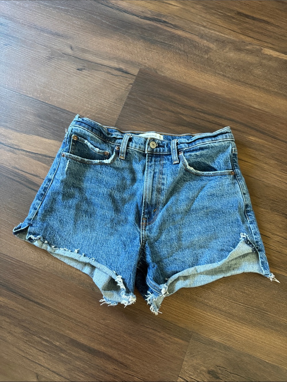 Abercrombie & Fitch High Rise Mom Short